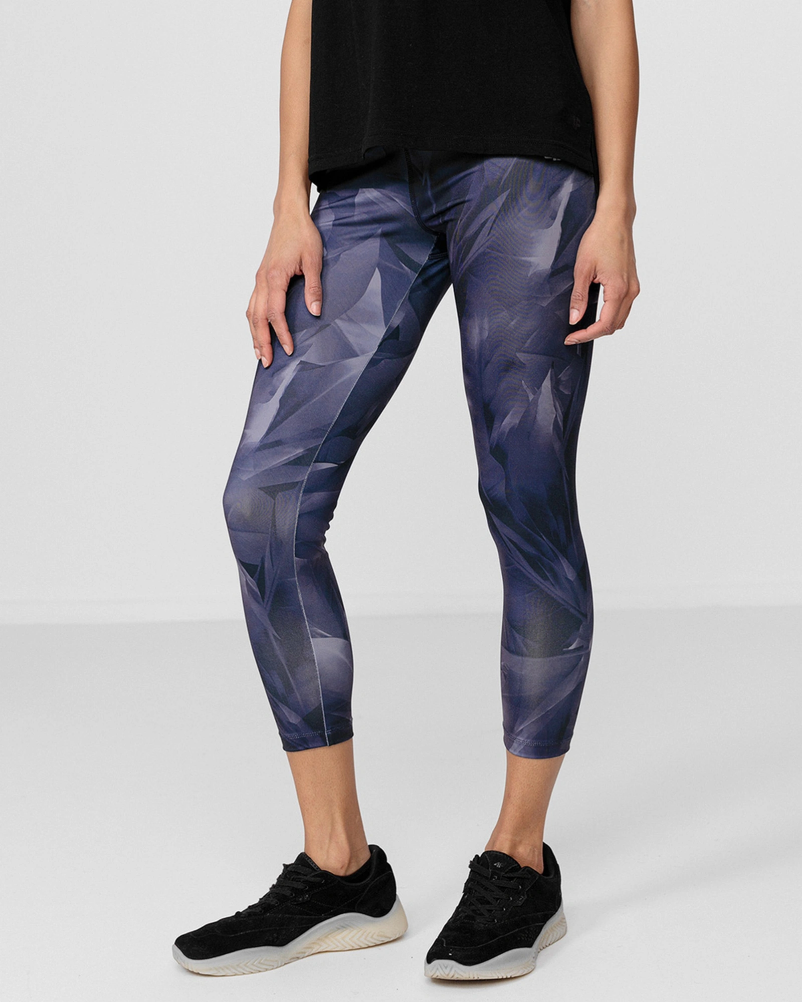 Клин H4L22-LEG018 - Featured