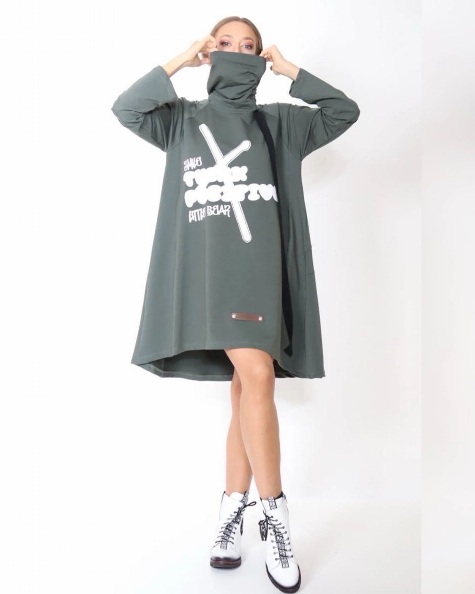 Рокля 7770411 - Featured